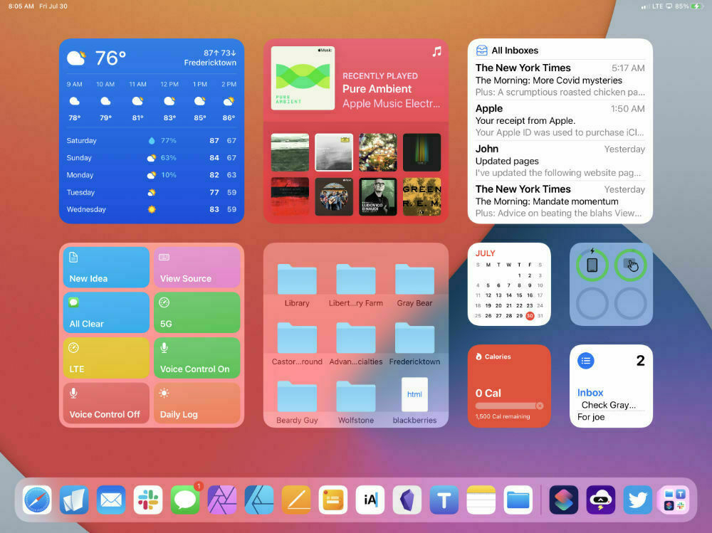 Screenshot of iPadOS 15 showing the homescreen and various widgets